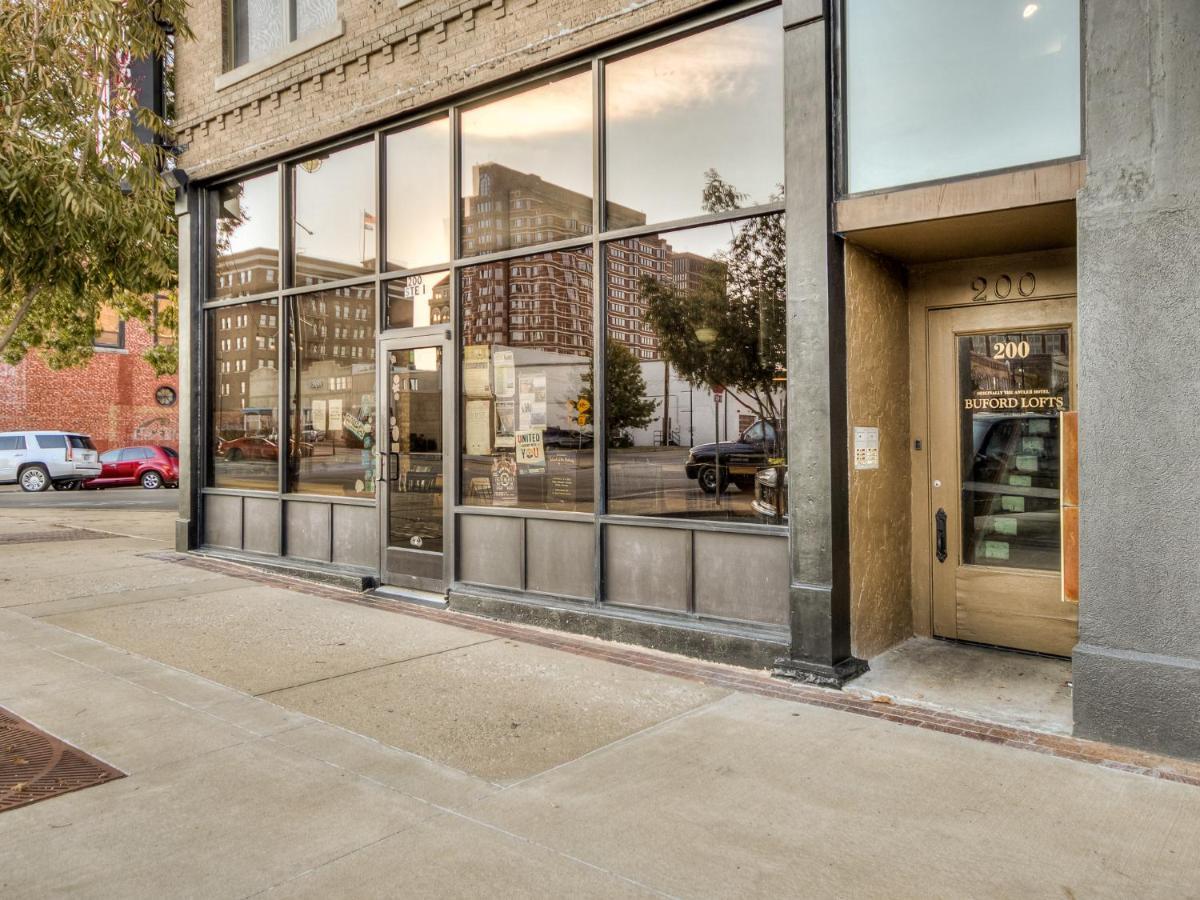 Deluxe Studio In Historic Downtown Building! Бартлсвилл Экстерьер фото